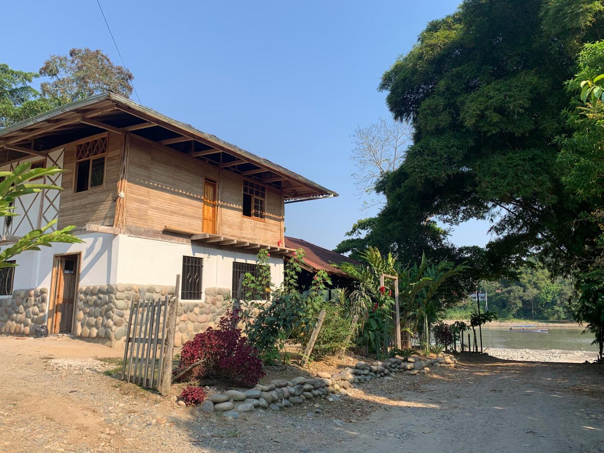 Playa Tortuga Apartment Misahualli Exterior photo